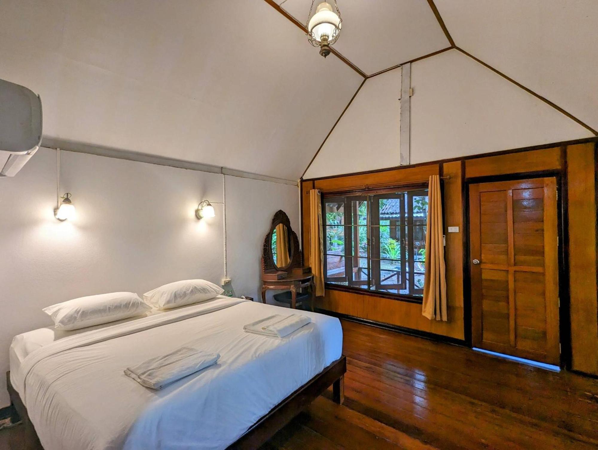 Ziggy Stardust Hotel Koh Phayam Eksteriør billede