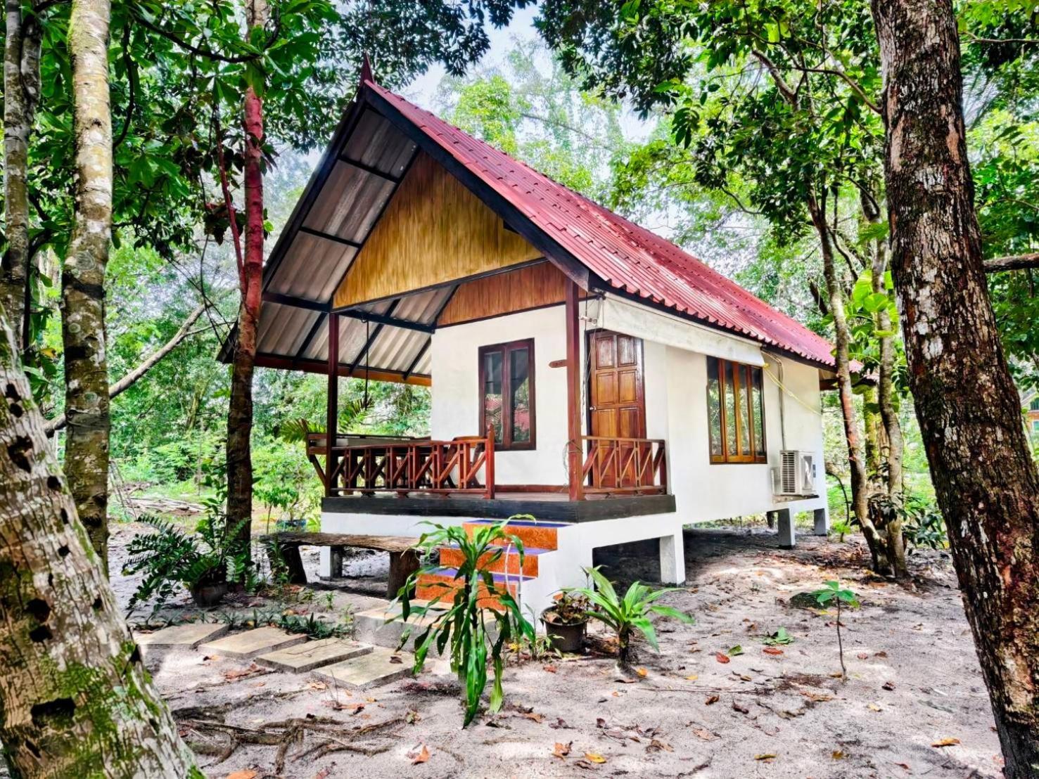 Ziggy Stardust Hotel Koh Phayam Eksteriør billede