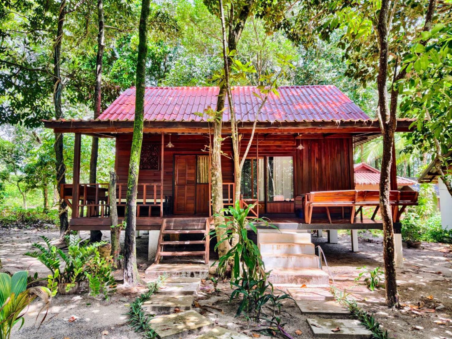 Ziggy Stardust Hotel Koh Phayam Eksteriør billede